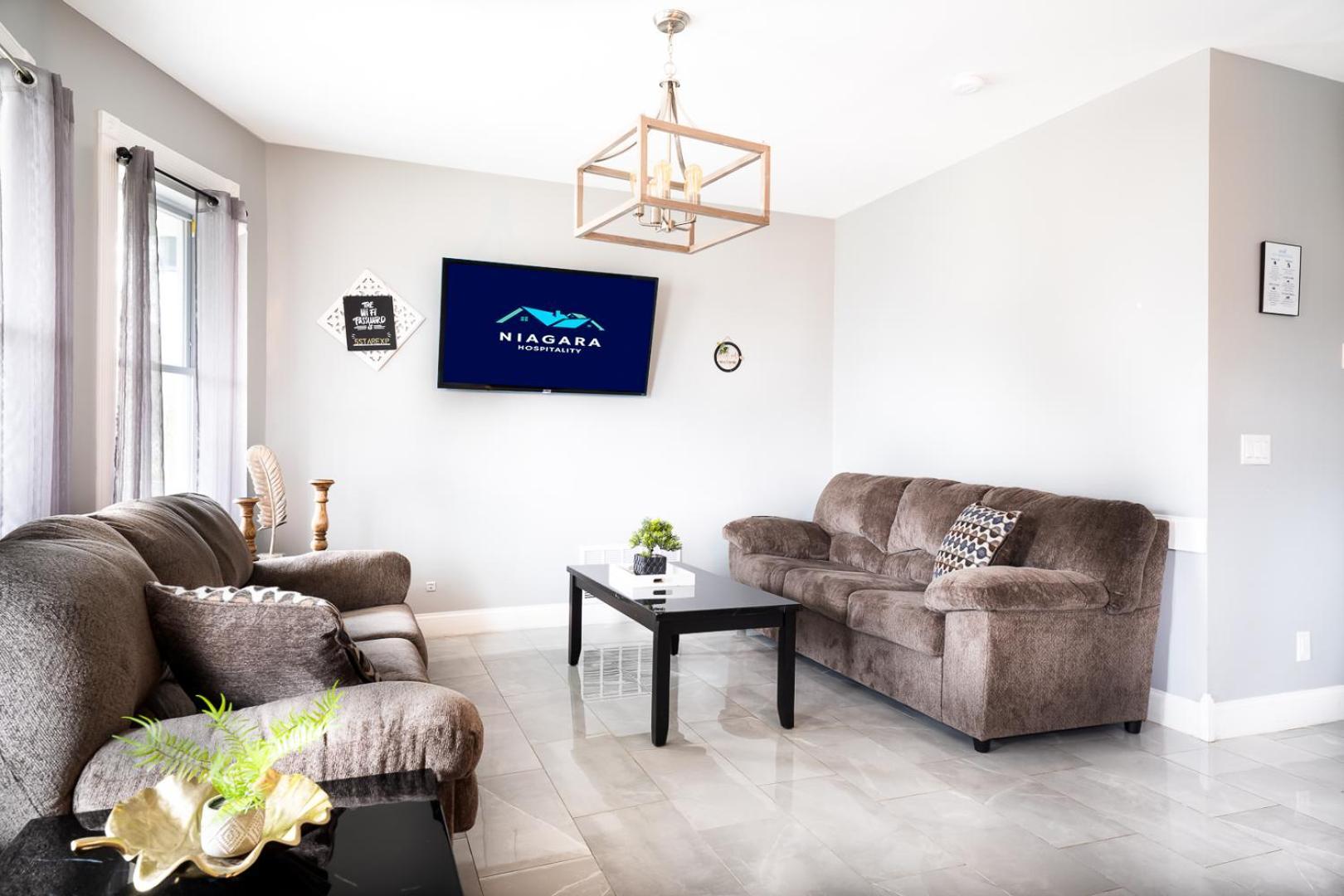 Large-Group Ready 8Br Home Near Niagara Falls & Casino Екстер'єр фото